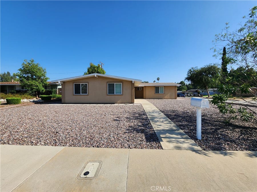 Property photo for 330 W Channing, Azusa, CA