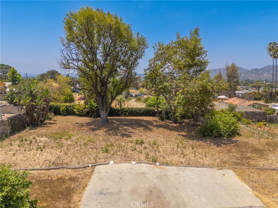 Property photo for 3383 Glenrose Avenue, Altadena, CA