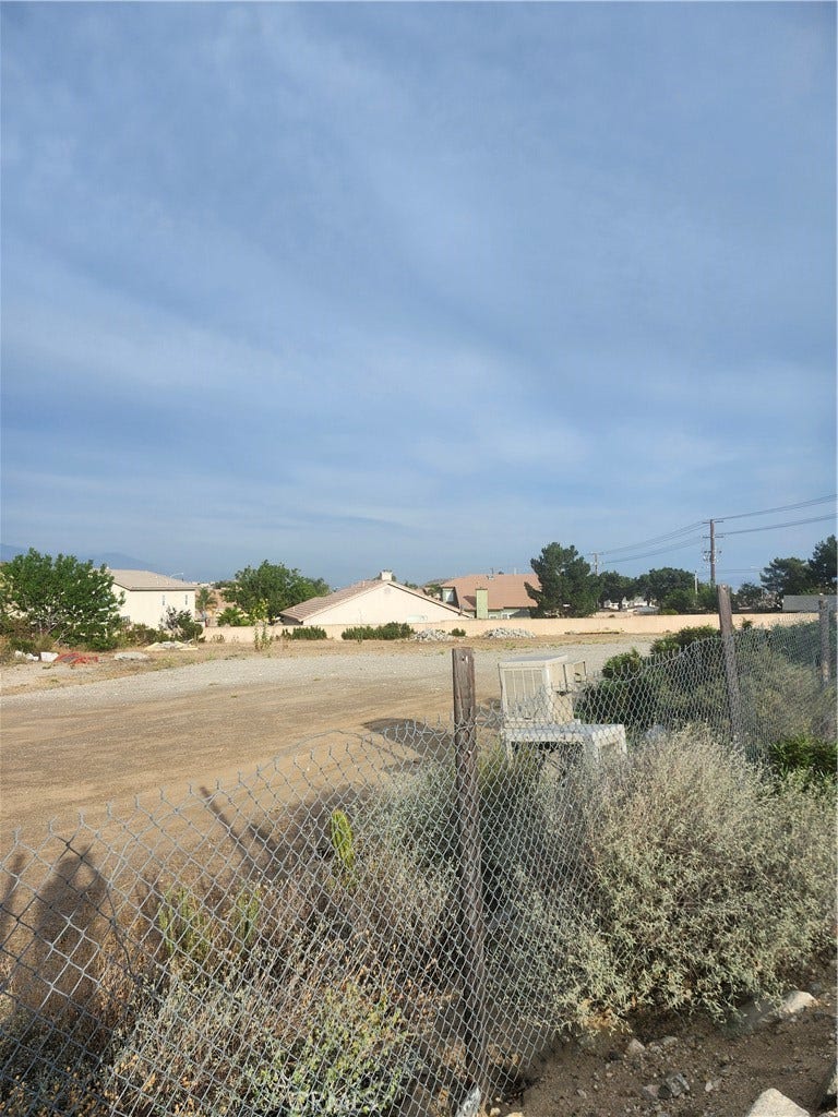10 Kendall, San Bernardino, CA 92407 10 Kendall, San Bernardino, CA 92407