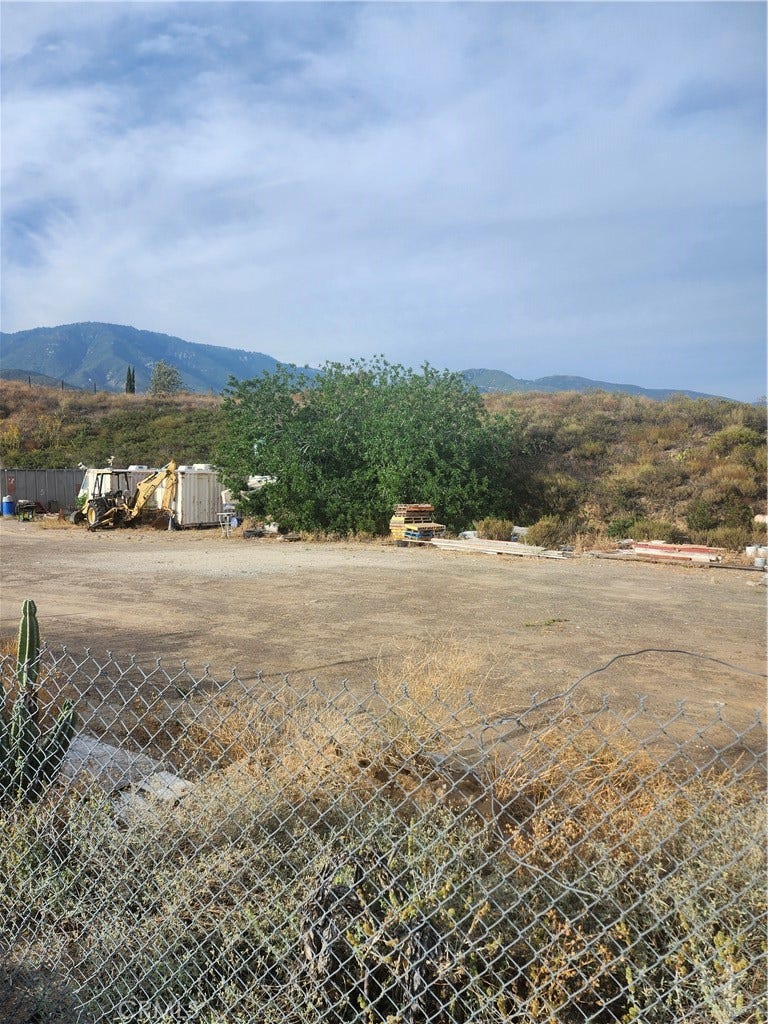 10 Kendall, San Bernardino, CA 92407 10 Kendall, San Bernardino, CA 92407