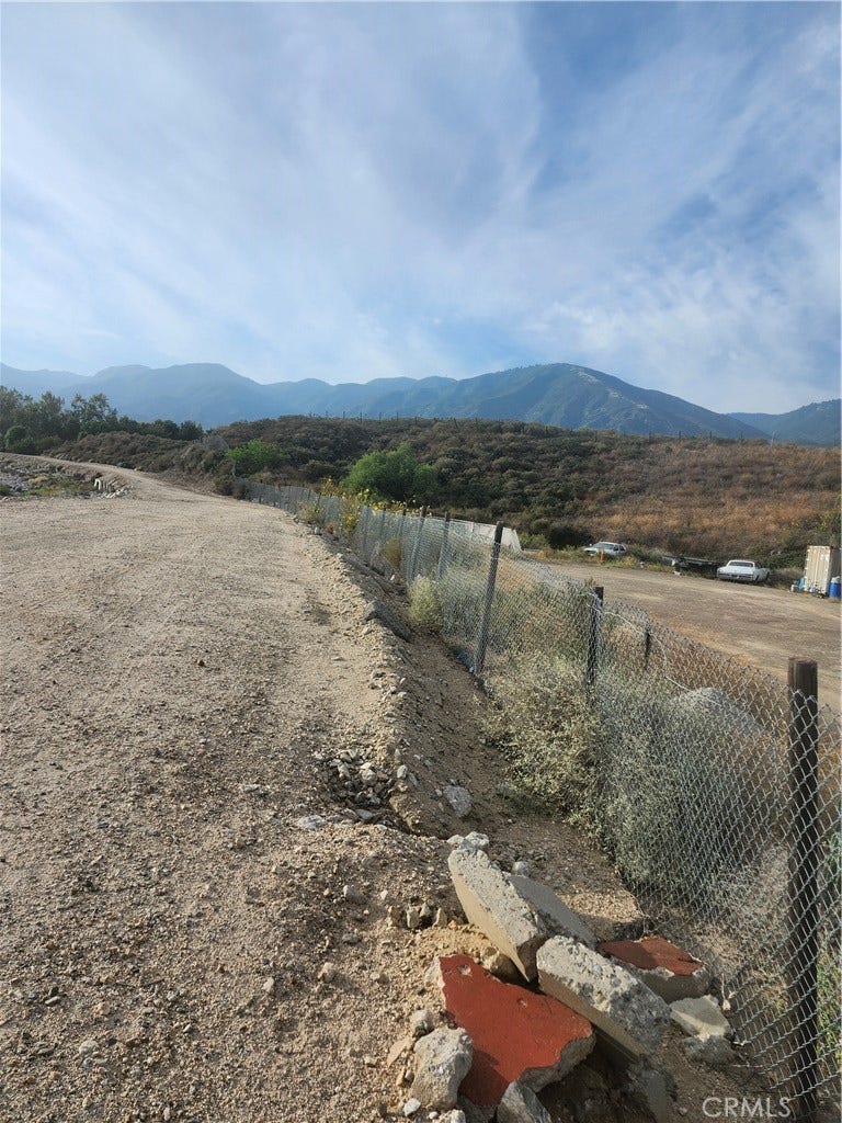 10 Kendall, San Bernardino, CA 92407 10 Kendall, San Bernardino, CA 92407