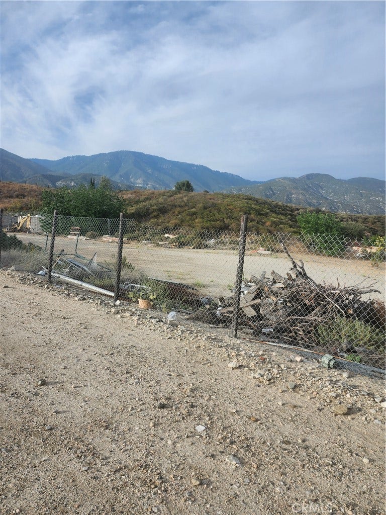 10 Kendall, San Bernardino, CA 92407 10 Kendall, San Bernardino, CA 92407