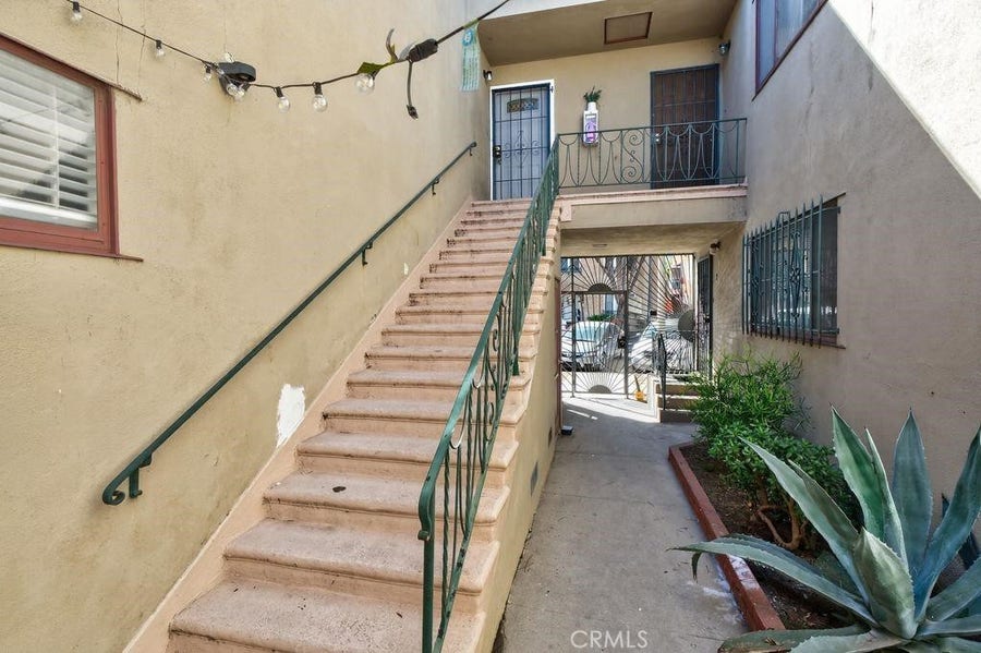 Property photo for 925 E Appleton, Long Beach, CA