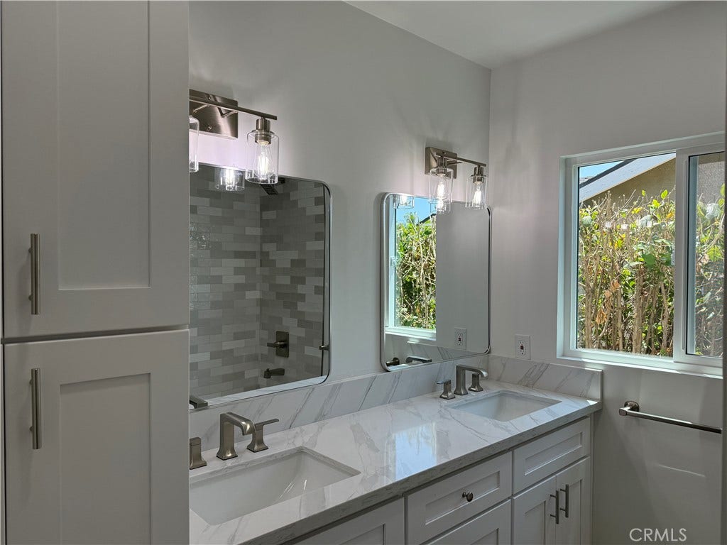 1532 E Old Badillo, Covina, CA 91724 Hall bath w/linen cab