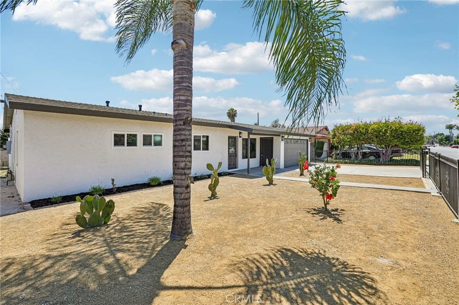 Property photo for 902 E Olive Street, Pomona, CA