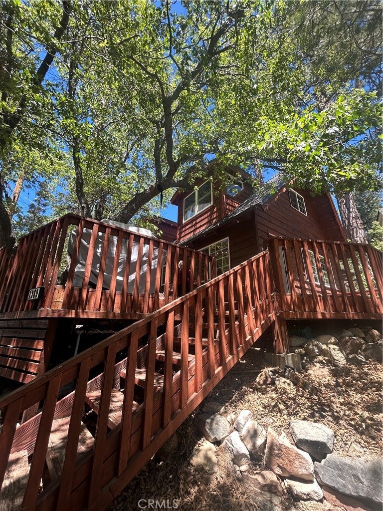 Property photo for 1289 Canyon Road, Fawnskin, CA