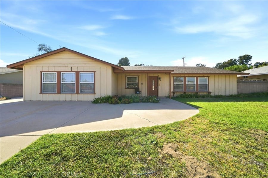 Property photo for 682 S Belden, Rialto, CA