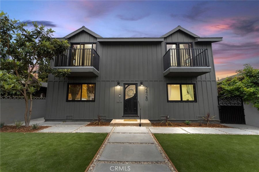 Property photo for 2428 Glyndon Avenue, Venice, CA