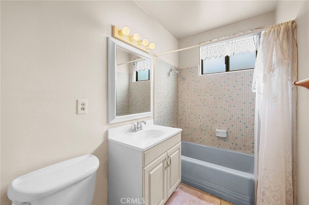 1676 E Wingate Street, Covina, CA 91724 1676 E Wingate Street, Covina, CA 91724