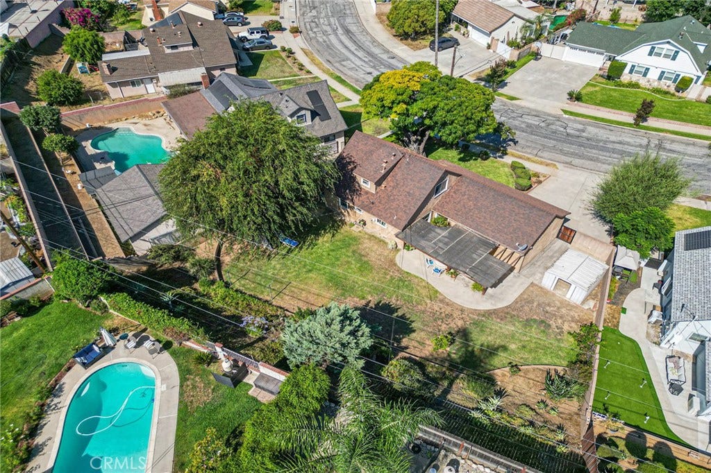 604 N Charter, Covina, CA 91724 Located at the bend of Charter and Edgecomb. Spacious lot.