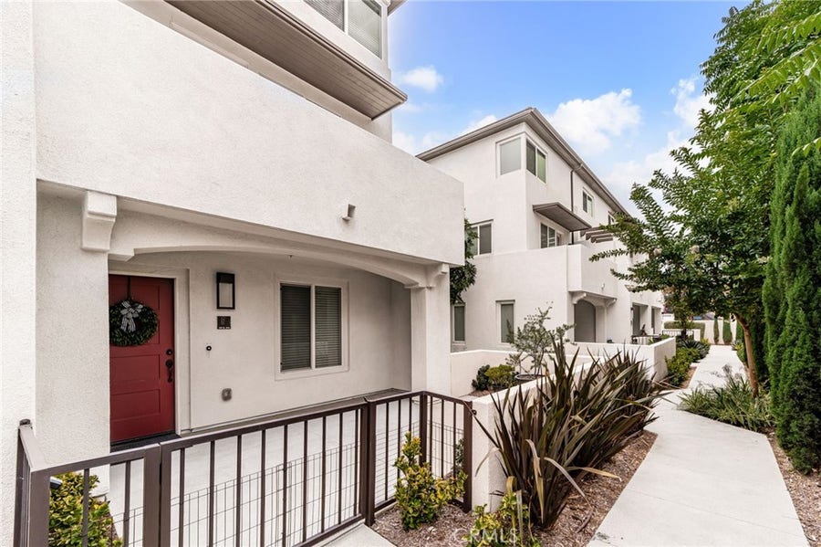 Property photo for 129 N 5th, Montebello, CA