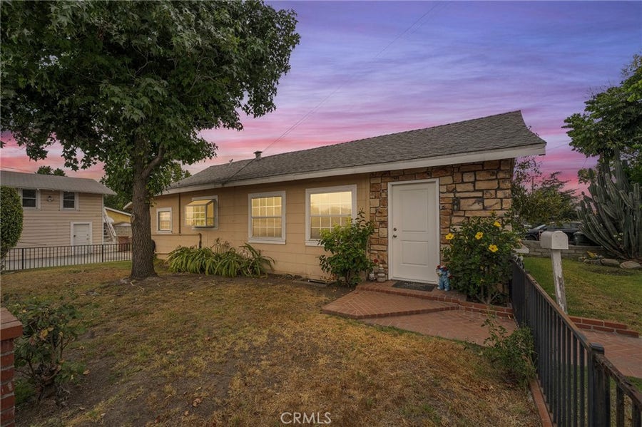 Property photo for 124 E Ada Avenue, Glendora, CA