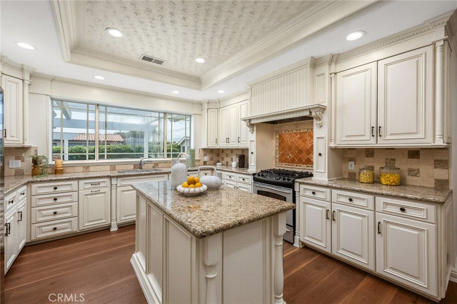 Property photo for 403 S Valley Center Avenue, Glendora, CA