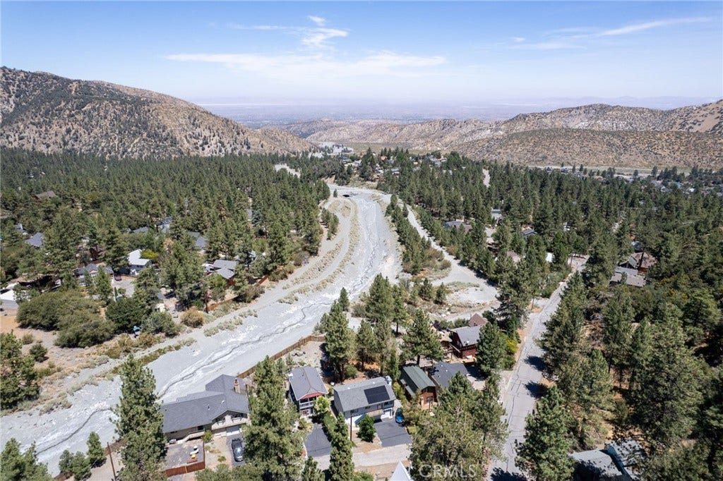 2054 Slippery Elm, Wrightwood, CA 92397 2054 Slippery Elm, Wrightwood, CA 92397