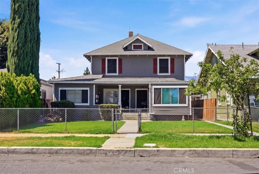 Property photo for 324 W C Street W, Ontario, CA