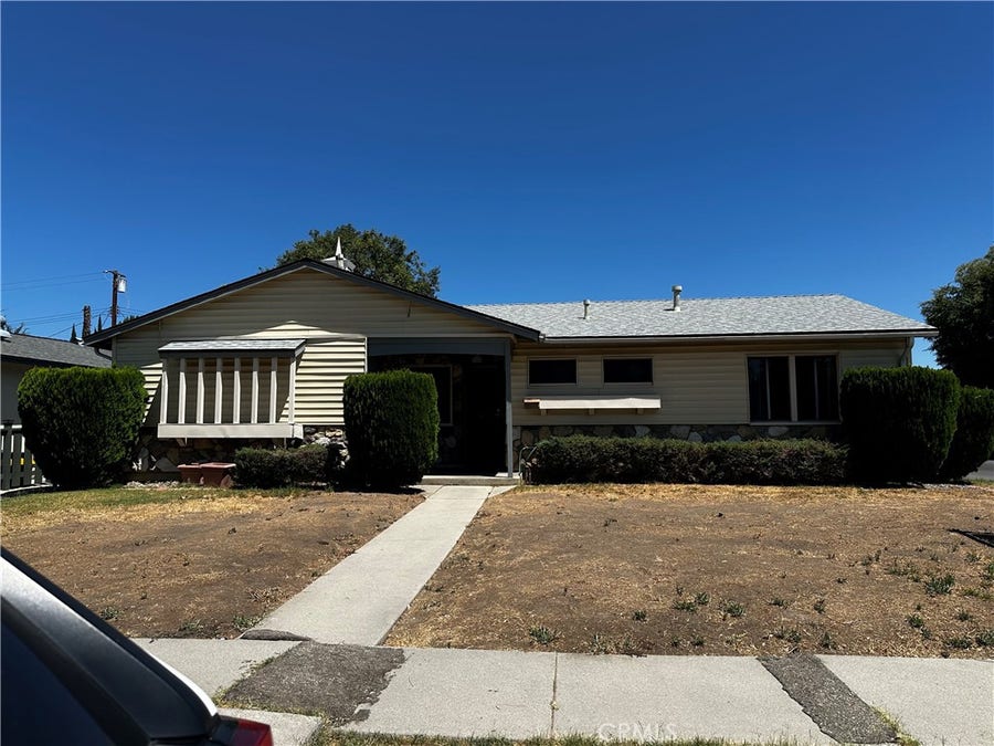Property photo for 23301 Hamlin, West Hills, CA