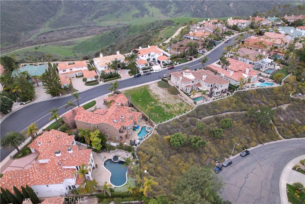 42 San Simeon, Laguna Niguel, CA 92677 42 San Simeon, Laguna Niguel, CA 92677