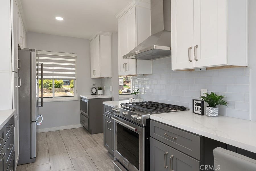 Property photo for 904 E Edgecomb, Covina, CA