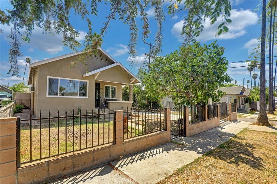 Property photo for 3816 Drysdale Avenue, Los Angeles, CA