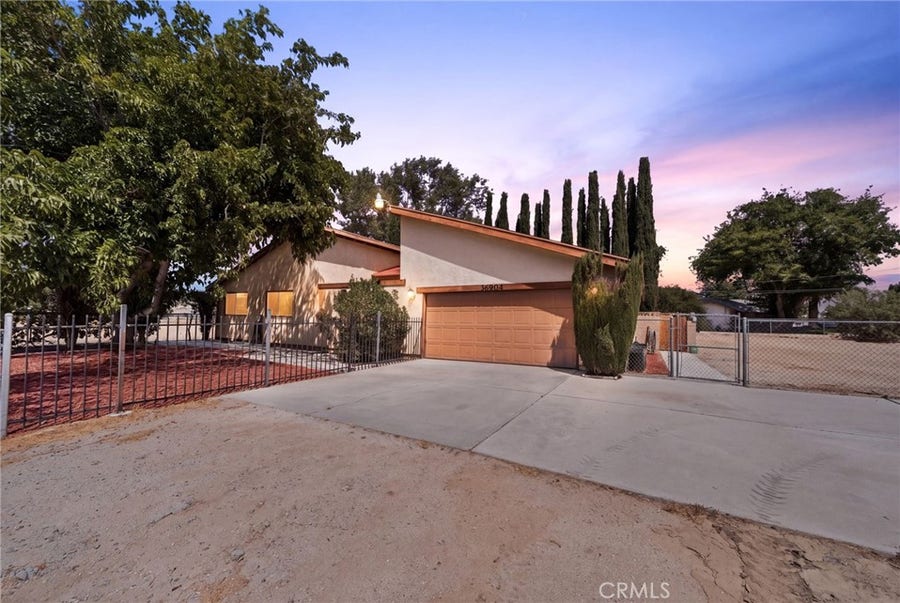 Property photo for 36904 103rd E, Littlerock, CA