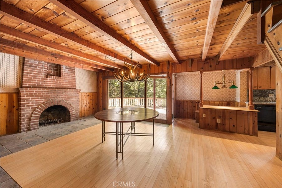 Property photo for 320 Flower Drive, Lake Arrowhead, CA