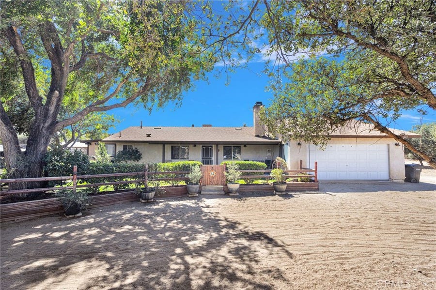 Property photo for 7617 Braceo, Oak Hills, CA