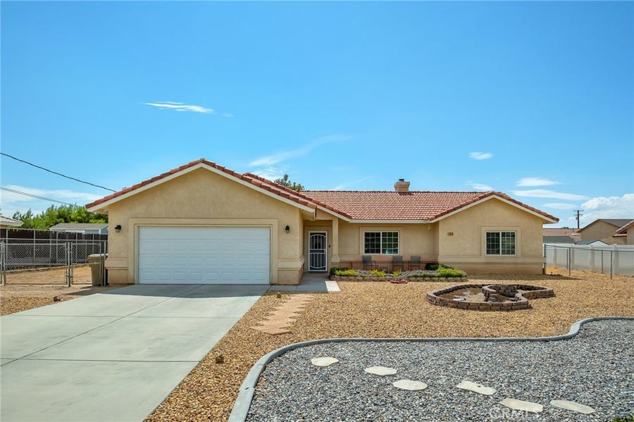 Property photo for 7678 Montrose, Hesperia, CA