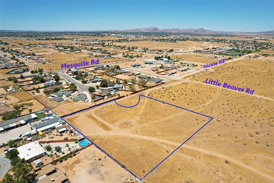 Property photo for 32 Nicola Road, Apple Valley, CA