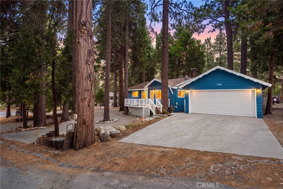 Property photo for 1966 Oakleaf Court, Running Springs, CA