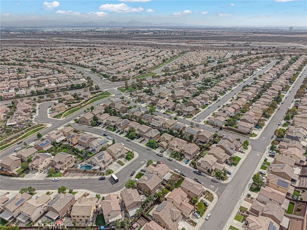 17621 Perilla, San Bernardino, CA 92407 17621 Perilla, San Bernardino, CA 92407