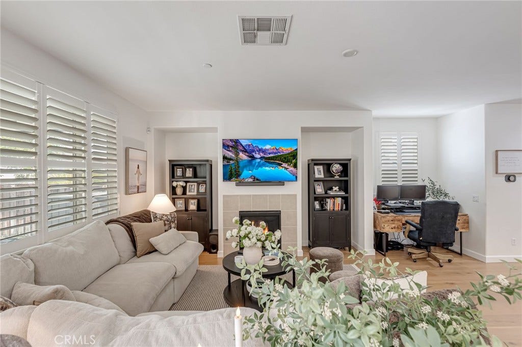 17621 Perilla, San Bernardino, CA 92407 17621 Perilla, San Bernardino, CA 92407