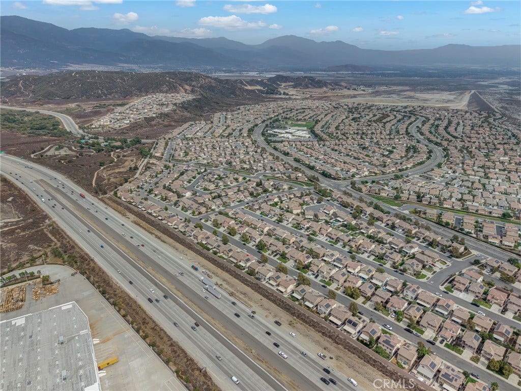 17621 Perilla, San Bernardino, CA 92407 17621 Perilla, San Bernardino, CA 92407
