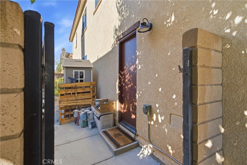 3875 Quartzite, San Bernardino, CA 92407 3875 Quartzite, San Bernardino, CA 92407