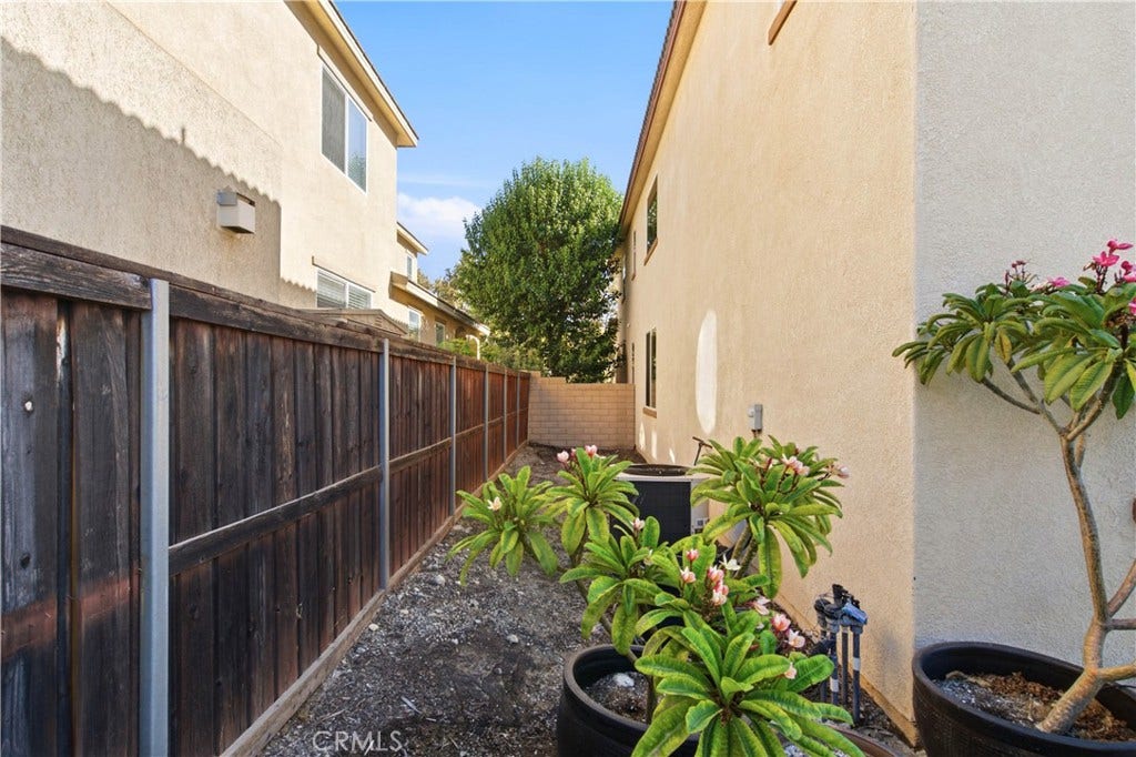 3875 Quartzite, San Bernardino, CA 92407 3875 Quartzite, San Bernardino, CA 92407