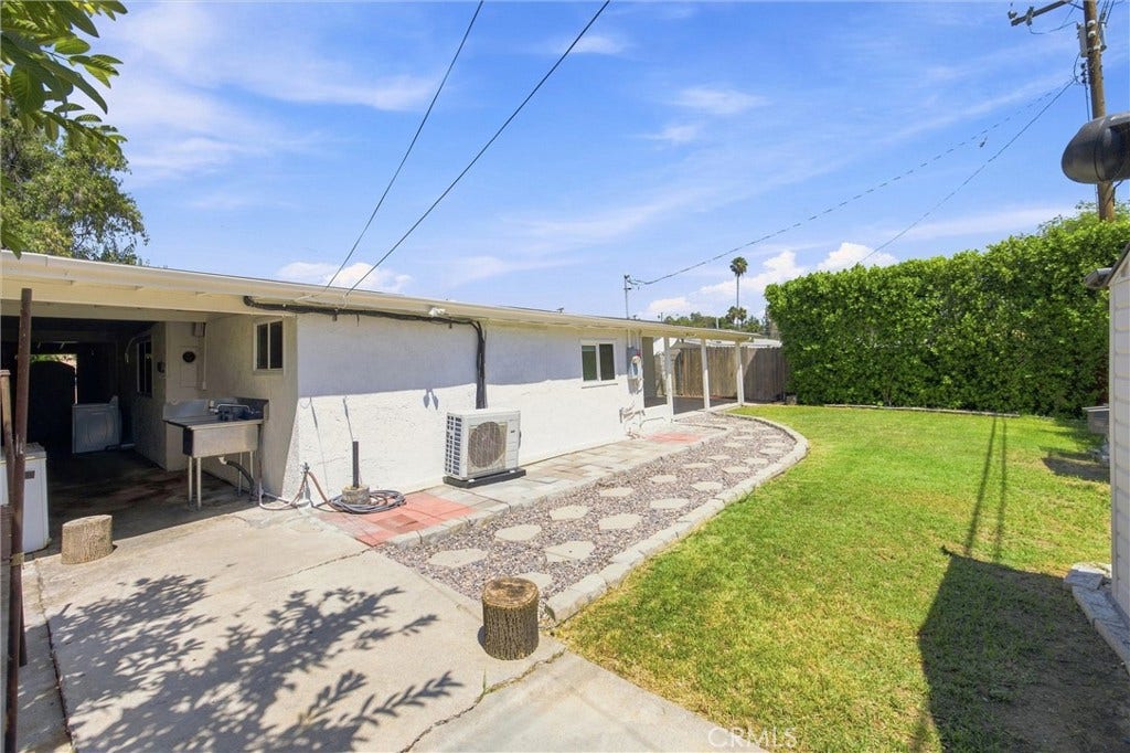 156 S Shipman, La Puente, CA 91744 156 S Shipman, La Puente, CA 91744