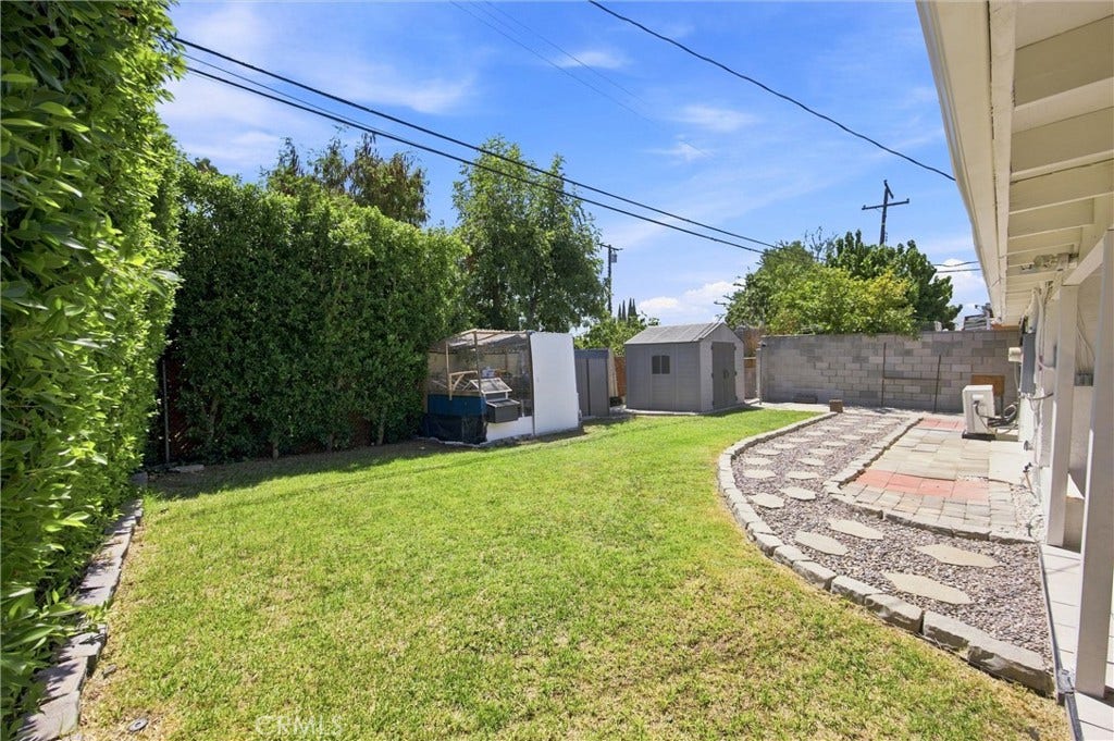 156 S Shipman, La Puente, CA 91744 156 S Shipman, La Puente, CA 91744