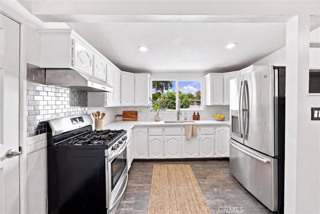 156 S Shipman, La Puente, CA 91744 156 S Shipman, La Puente, CA 91744