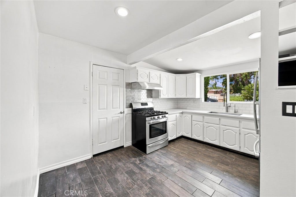 156 S Shipman, La Puente, CA 91744 156 S Shipman, La Puente, CA 91744