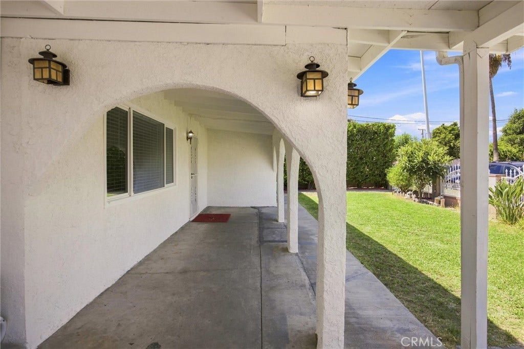 156 S Shipman, La Puente, CA 91744 156 S Shipman, La Puente, CA 91744