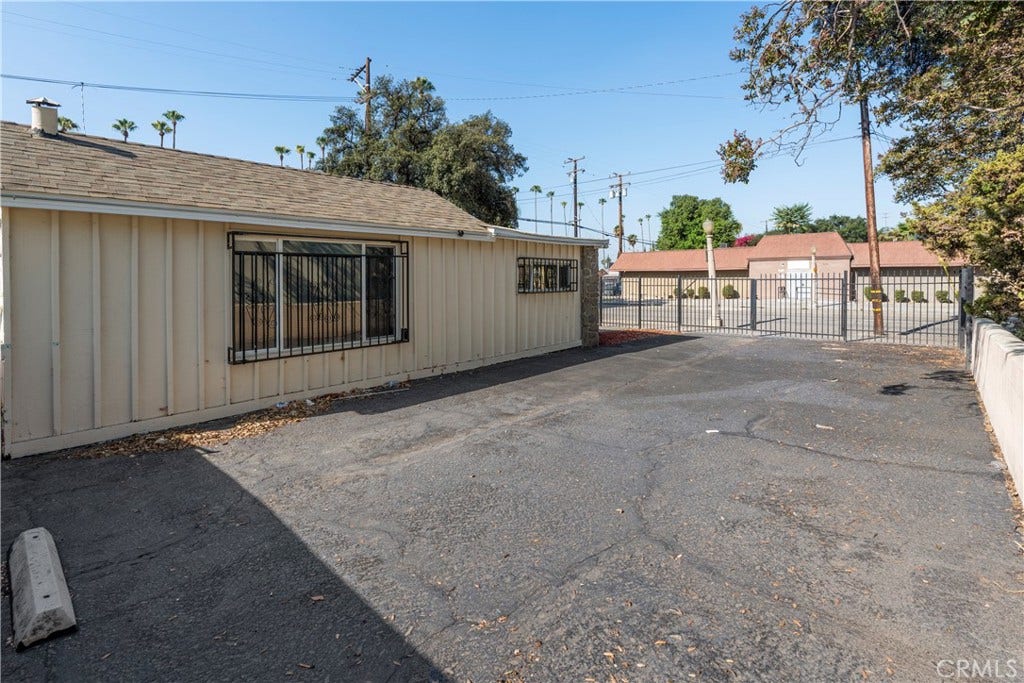 1673 N D, San Bernardino, CA 92405 1673 N D, San Bernardino, CA 92405