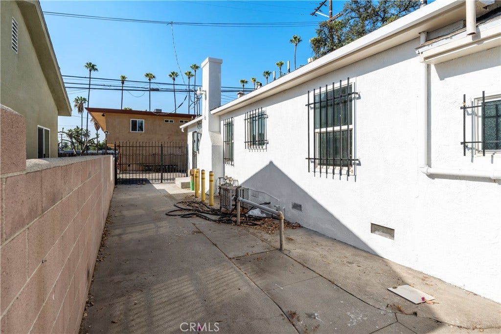 1673 N D, San Bernardino, CA 92405 1673 N D, San Bernardino, CA 92405