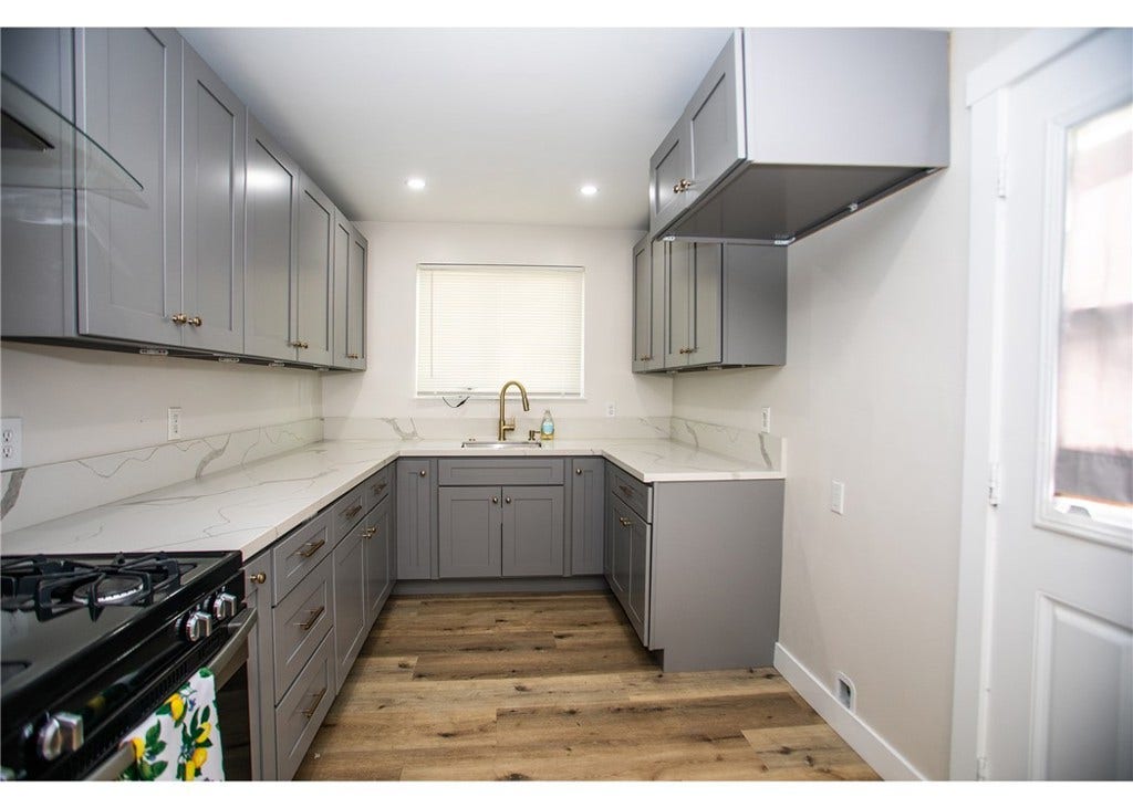 496 W 48th, San Bernardino, CA 92407 496 W 48th, San Bernardino, CA 92407