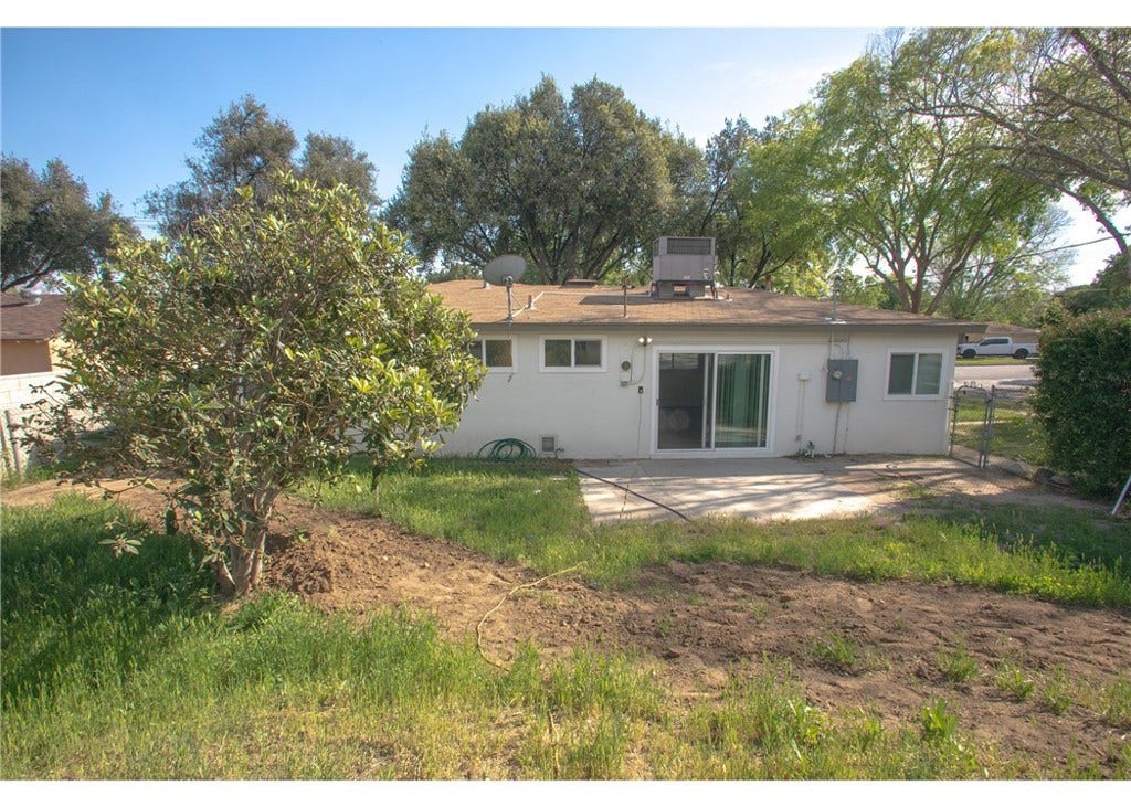 496 W 48th, San Bernardino, CA 92407 496 W 48th, San Bernardino, CA 92407