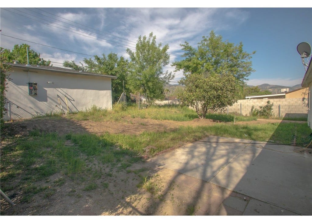 496 W 48th, San Bernardino, CA 92407 496 W 48th, San Bernardino, CA 92407