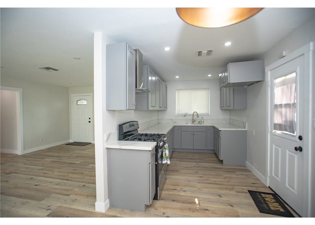 496 W 48th, San Bernardino, CA 92407 496 W 48th, San Bernardino, CA 92407