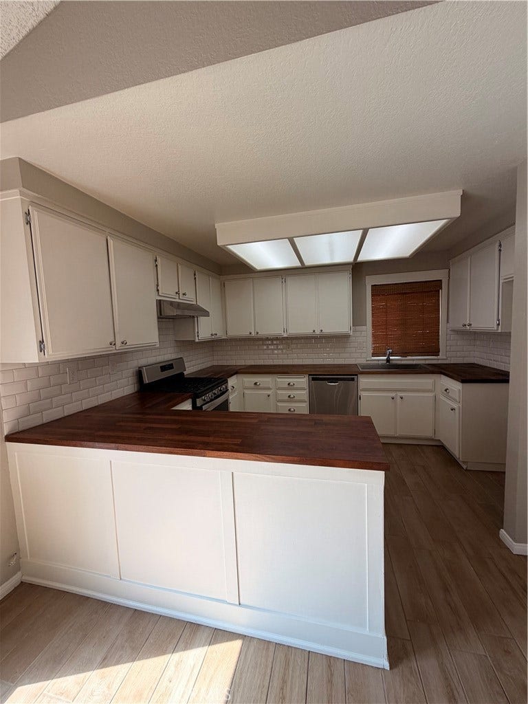 16241 Tokay, Victorville, CA 92395 Wooden Countertops