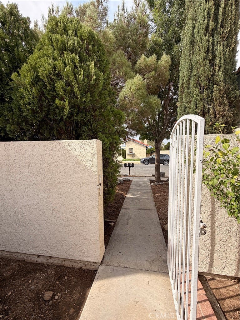 16241 Tokay, Victorville, CA 92395 Front Gate