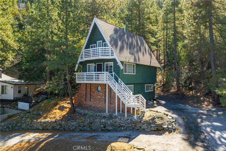Property photo for 2073 Mojave Scenic Drive, Wrightwood, CA