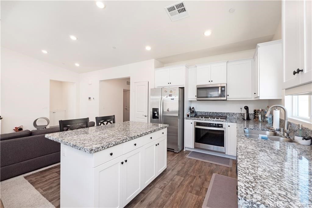 15667 San Diego, Victorville, CA 92394 15667 San Diego, Victorville, CA 92394