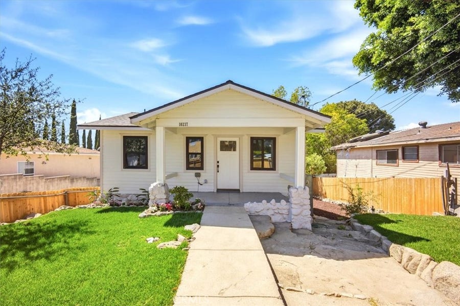 Property photo for 10237 Silverton, Tujunga, CA